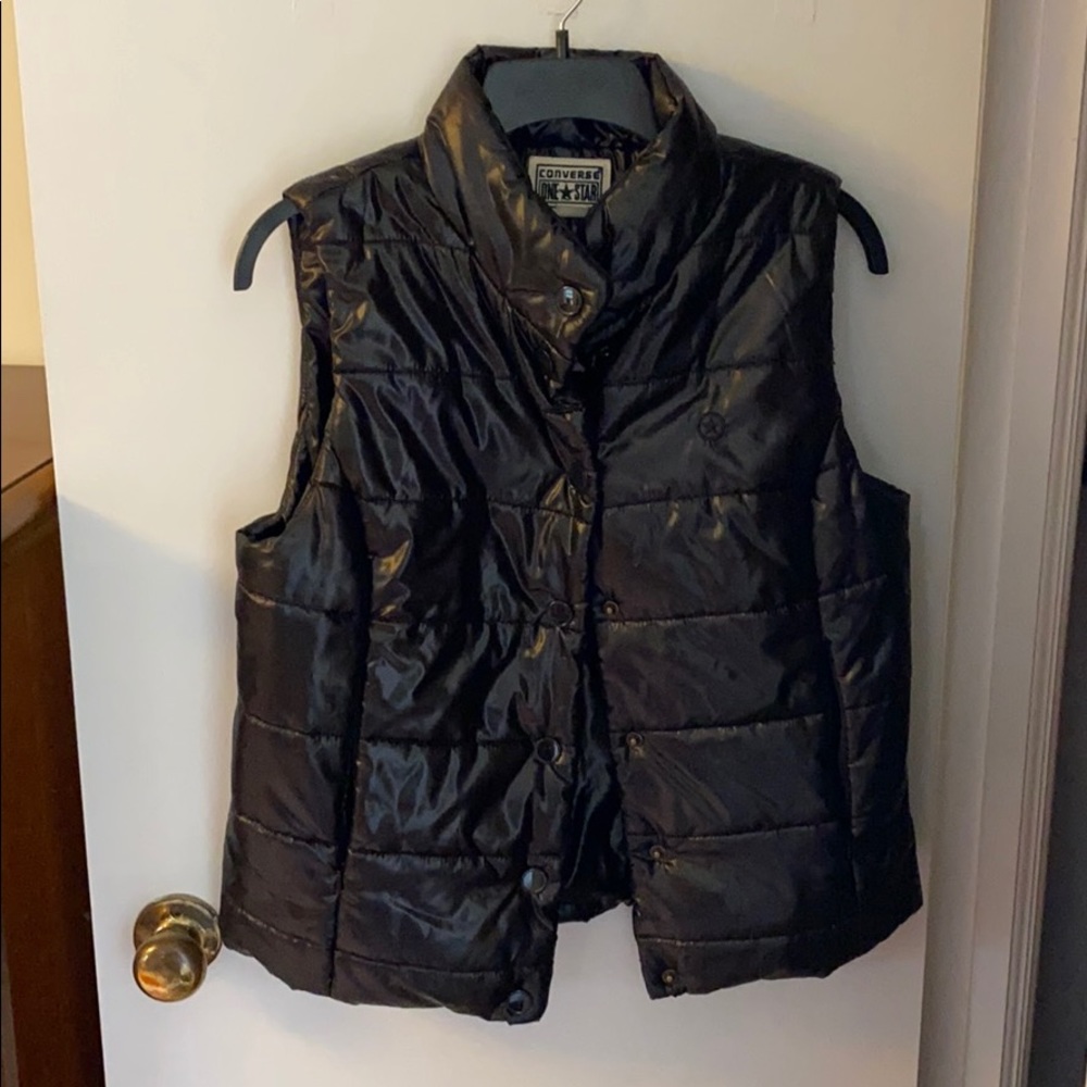 Black bubble vest
